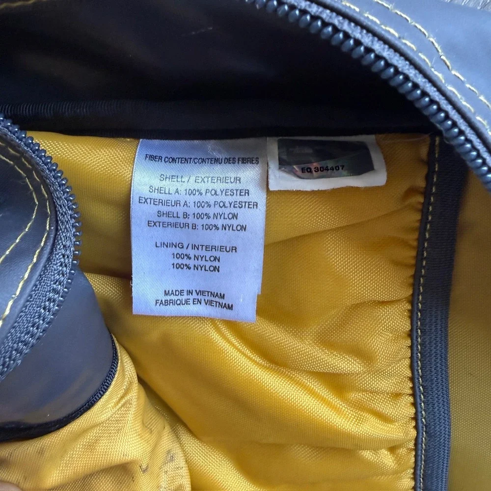 The North Face Hot Shot Backpack Grey Yellow Hiking Daypack T196 T596 RN61661
